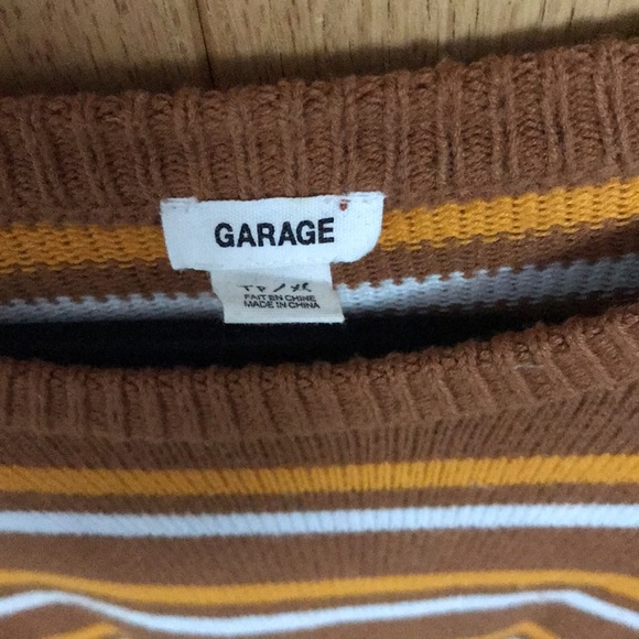 Garage fall sweater size xs - Picture 2 of 3